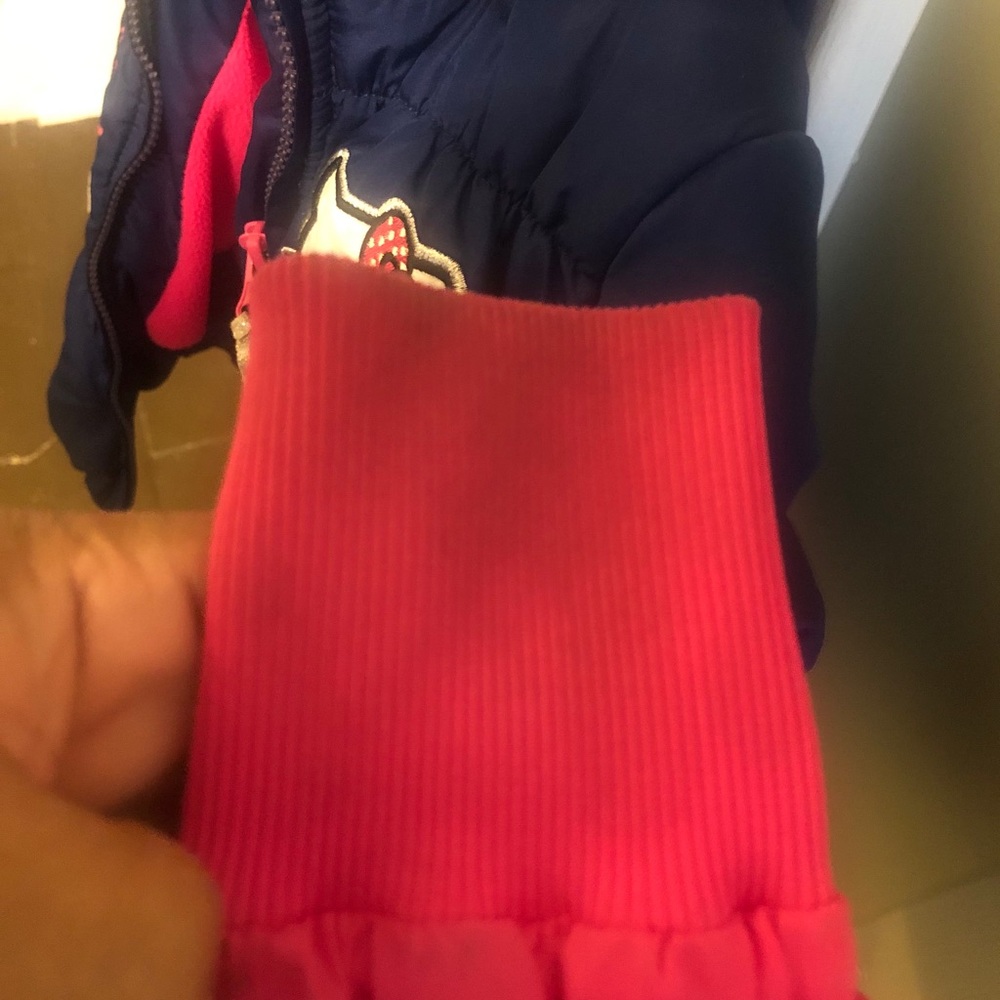 Hello Kitty puffer coat - Picture 6 of 6